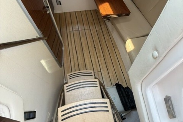 32ft Regal Yacht For Sale