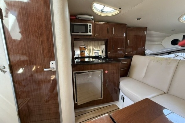 32ft Regal Yacht For Sale