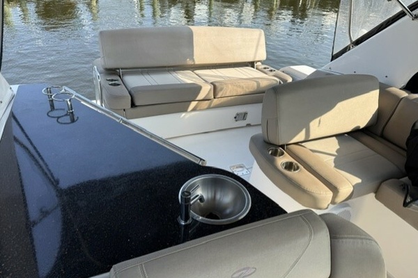 32ft Regal Yacht For Sale