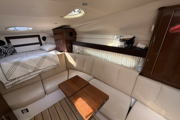 32ft Regal Yacht For Sale
