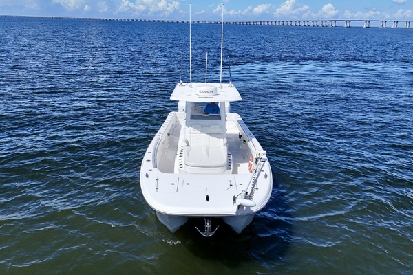 33ft Invincible Yacht For Sale