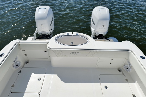 33ft Invincible Yacht For Sale
