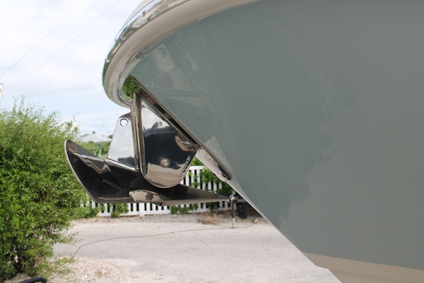 23ft Boston Whaler Yacht For Sale