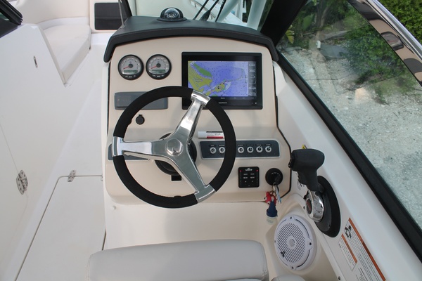 23ft Boston Whaler Yacht For Sale