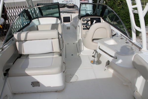 23ft Boston Whaler Yacht For Sale