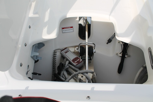 23ft Boston Whaler Yacht For Sale