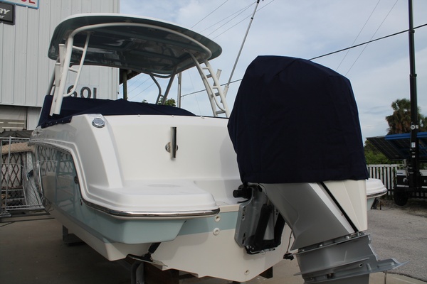 23ft Boston Whaler Yacht For Sale