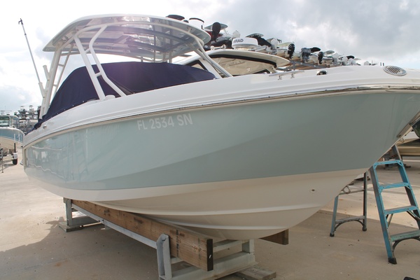 23ft Boston Whaler Yacht For Sale