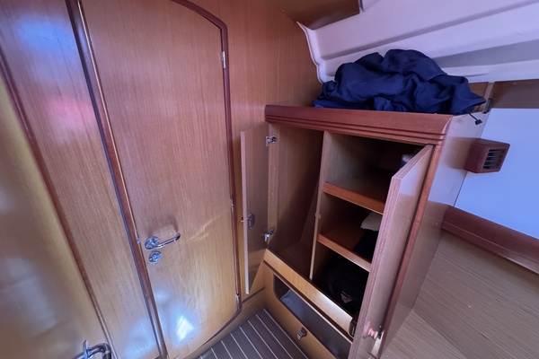 Schmitten 42ft Jeanneau Yacht For Sale