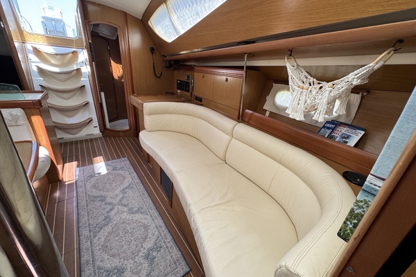 Schmitten 42ft Jeanneau Yacht For Sale
