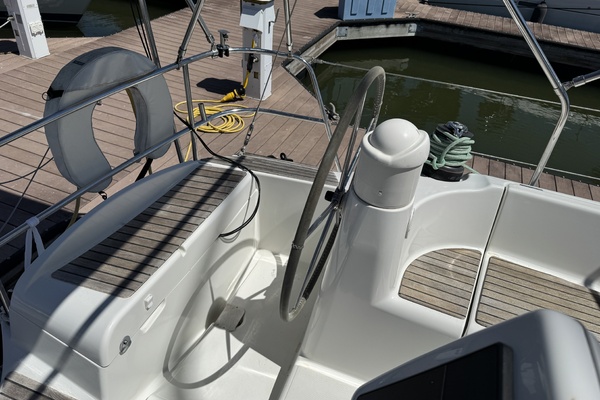 Schmitten 42ft Jeanneau Yacht For Sale