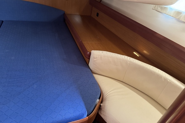 Schmitten 42ft Jeanneau Yacht For Sale