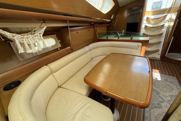 Schmitten 42ft Jeanneau Yacht For Sale