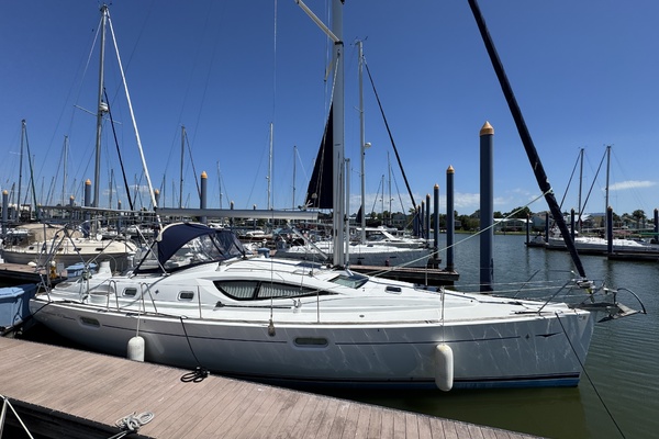Schmitten 42ft Jeanneau Yacht For Sale