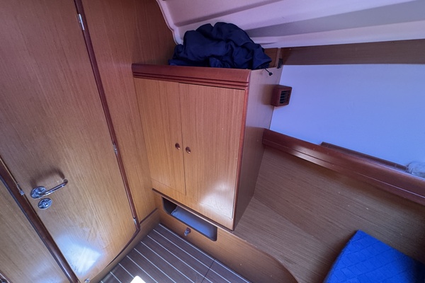 Schmitten 42ft Jeanneau Yacht For Sale