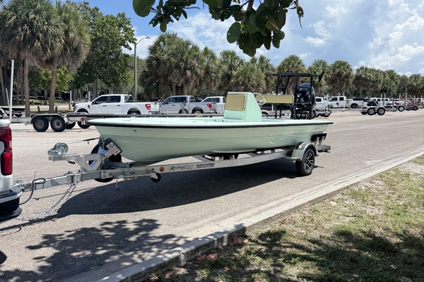 18ft Dolphin Yacht For Sale