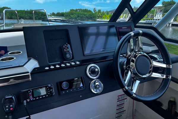 MONOCLE 29ft Axopar Yacht For Sale