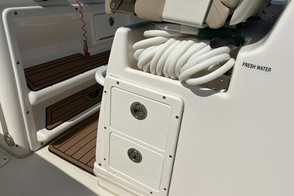 28ft Sea Fox Yacht For Sale