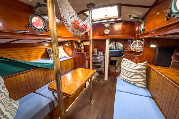 Angelsea 28ft Bristol Channel Cutter Yacht For Sale