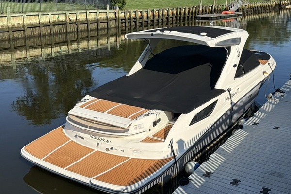 35ft Sea Ray Yacht For Sale