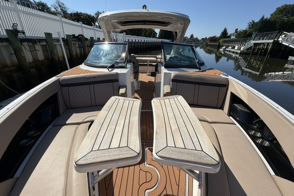 35ft Sea Ray Yacht For Sale
