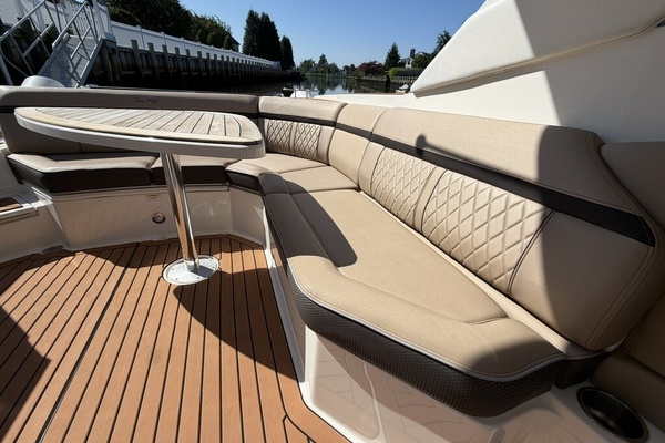 35ft Sea Ray Yacht For Sale