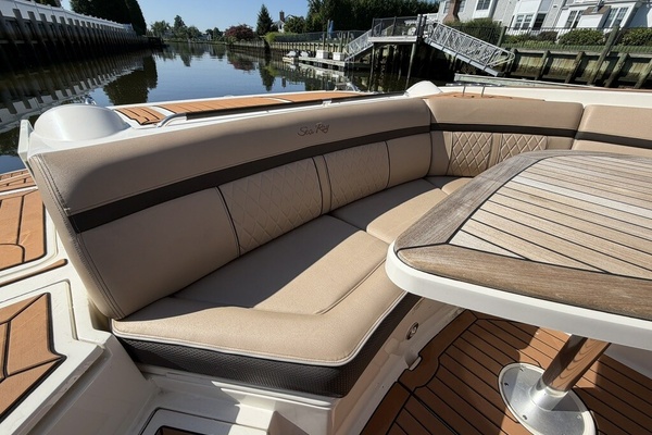 35ft Sea Ray Yacht For Sale