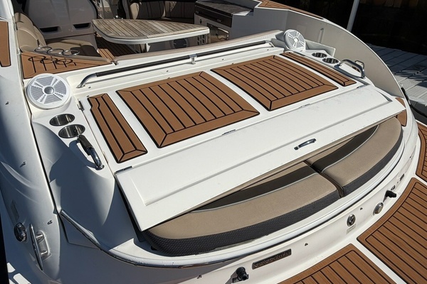 35ft Sea Ray Yacht For Sale