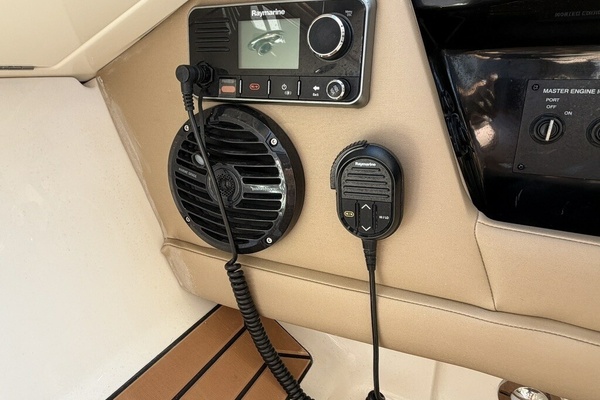 35ft Sea Ray Yacht For Sale