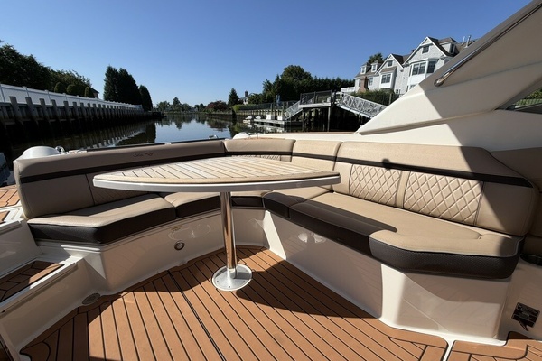 35ft Sea Ray Yacht For Sale