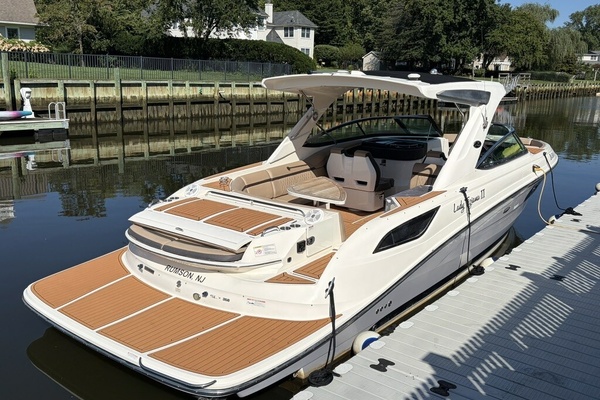 35ft Sea Ray Yacht For Sale