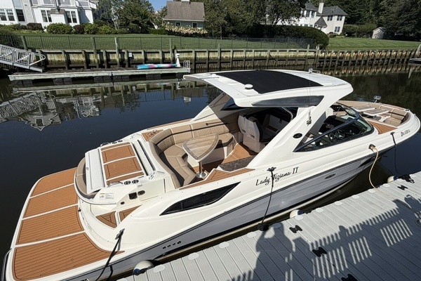 35ft Sea Ray Yacht For Sale