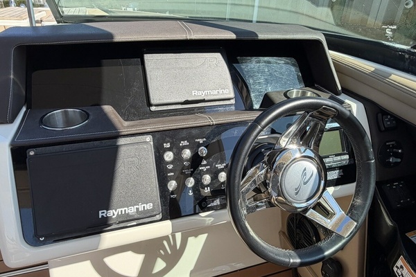 35ft Sea Ray Yacht For Sale