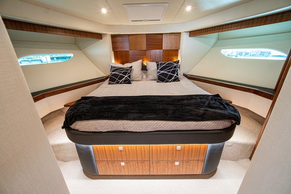 Six Pack  60ft Riviera Yacht For Sale