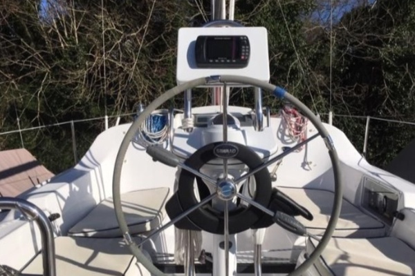 27ft Hunter Yacht For Sale