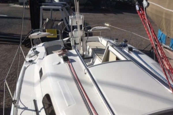 27ft Hunter Yacht For Sale