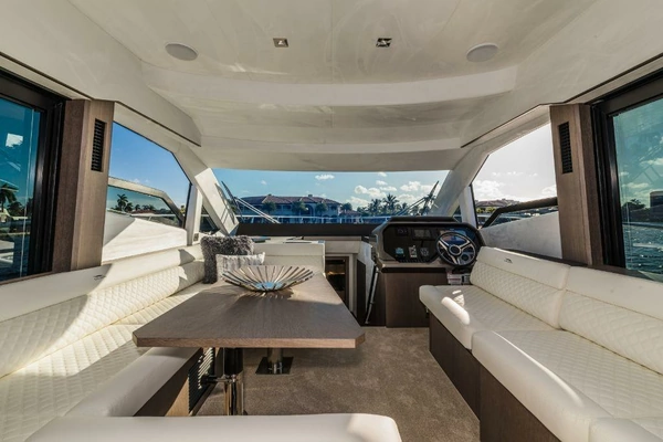 Galeon 500 FLY Yacht For Sale