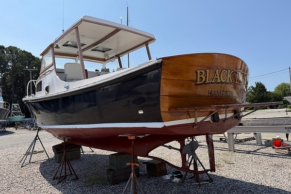 Black Dog 29ft Dyer Yacht For Sale