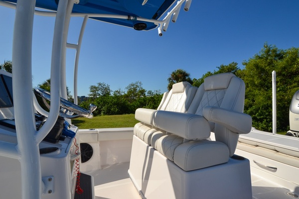 28ft Blue Wave Yacht For Sale