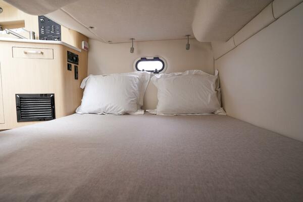 26ft Regal Yacht For Sale