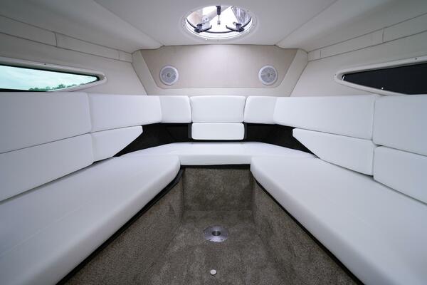 26ft Regal Yacht For Sale