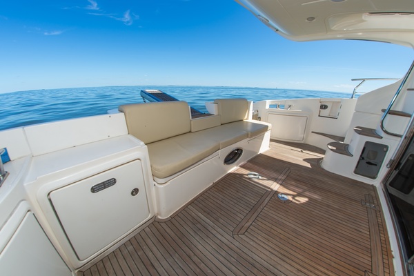 47 Azimut 2008 11