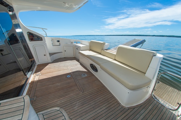 47 Azimut 2008 12