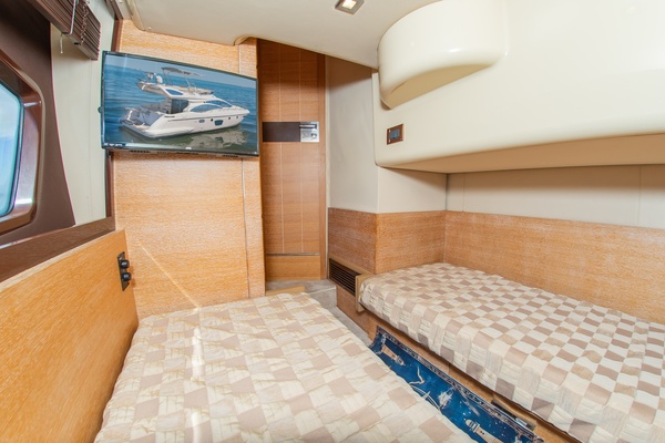 47 Azimut 2008 34