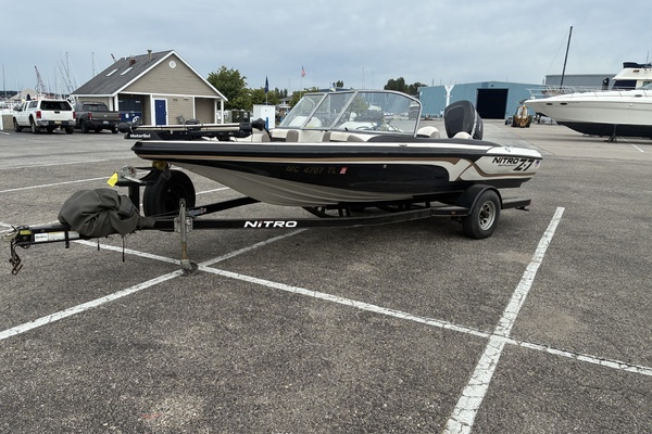 19ft Nitro Yacht For Sale