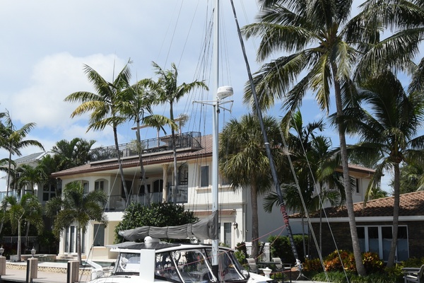 Lady Grey 30ft Maine Cat Yacht For Sale