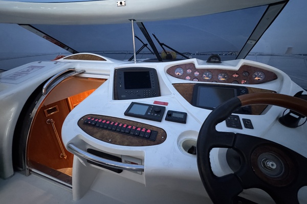 56ft Sunseeker Yacht For Sale