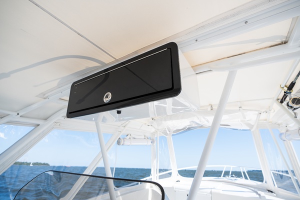 Mac  amp  Seas 36ft Intrepid Yacht For Sale