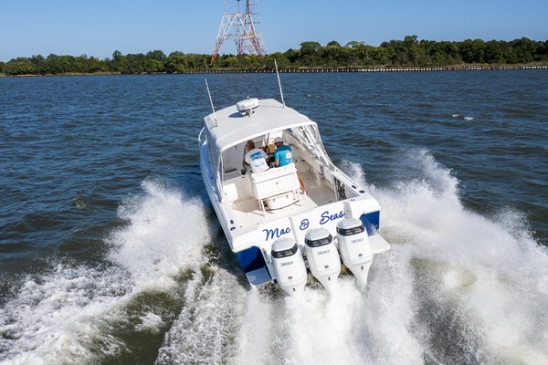 Mac  amp  Seas 36ft Intrepid Yacht For Sale