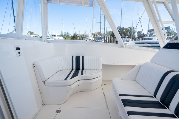Mac  amp  Seas 36ft Intrepid Yacht For Sale